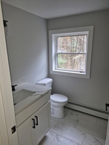 182 Main Rd, Gill, MA 01354