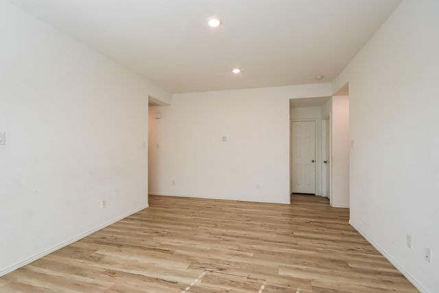 8707 Wooster Trails Drive, Baytown, TX 77521