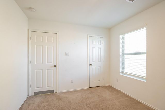 8707 Wooster Trails Drive, Baytown, TX 77521