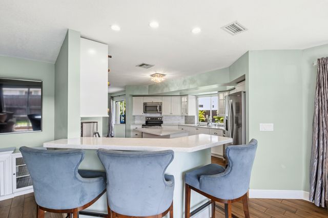 4886 Acorn Drive, Boca Raton, FL 33487
