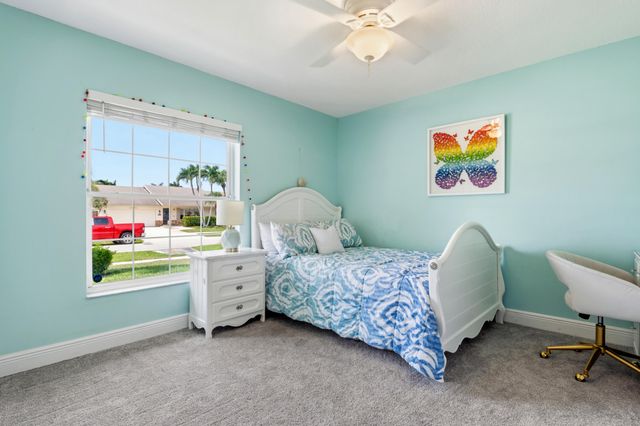 4886 Acorn Drive, Boca Raton, FL 33487