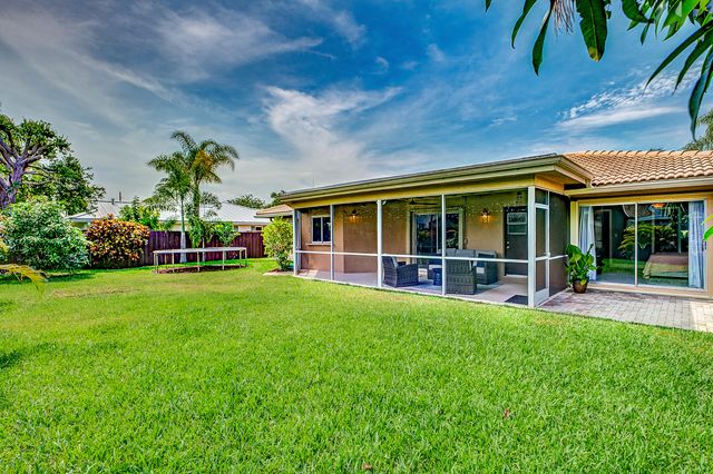 4886 Acorn Drive, Boca Raton, FL 33487
