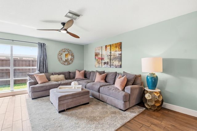 4886 Acorn Drive, Boca Raton, FL 33487