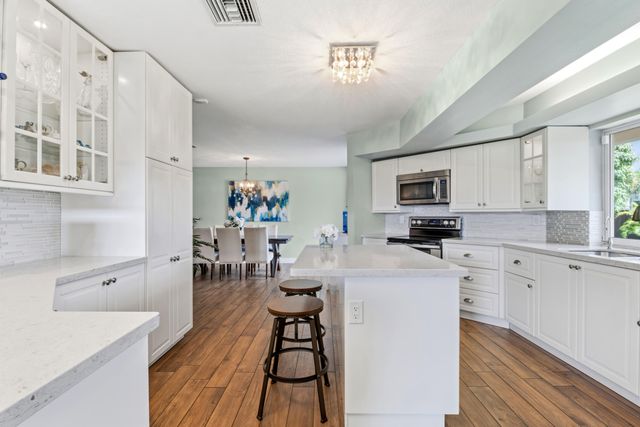 4886 Acorn Drive, Boca Raton, FL 33487