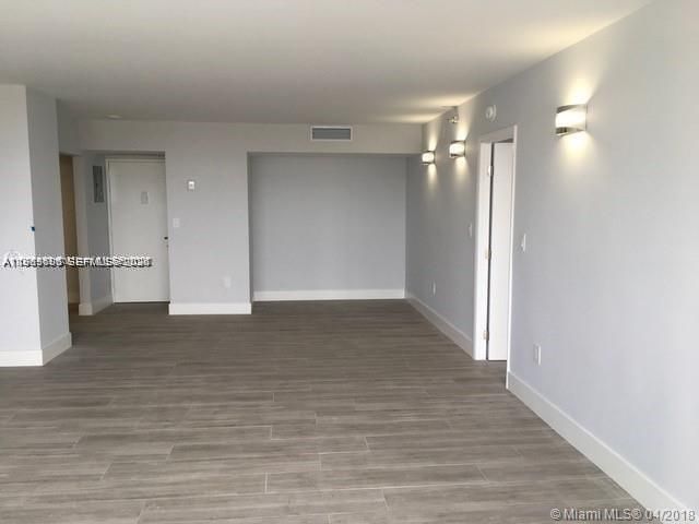 20515 E Country Club Dr 1045, Aventura, FL 33180