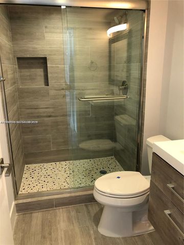 20515 E Country Club Dr 1045, Aventura, FL 33180