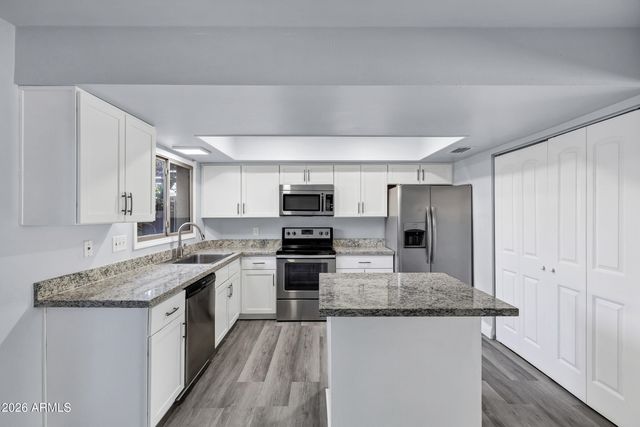 14 E HERMOSA Drive, Tempe, AZ 85282