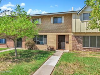 14 E HERMOSA Drive, Tempe, AZ 85282