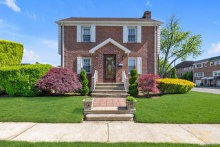 16367 166th Street, Flushing, NY 11358