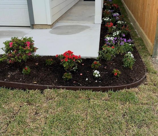 8214 Cowart Street, Houston, TX 77029