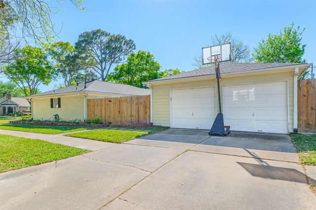 12802 Westmere Drive, Houston, TX 77077