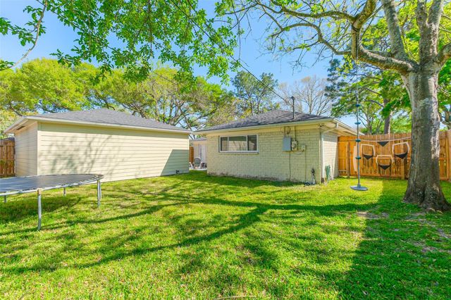 12802 Westmere Drive, Houston, TX 77077