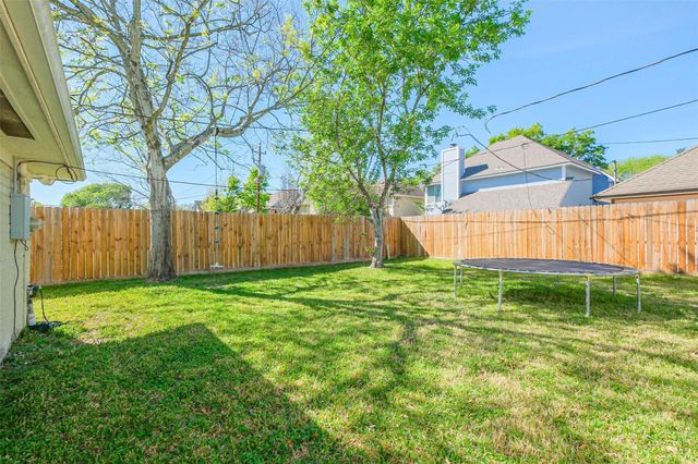 12802 Westmere Drive, Houston, TX 77077