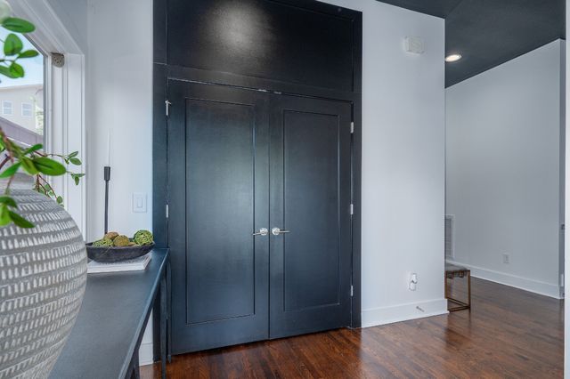 414B 37th Ave, N, Nashville, TN 37209