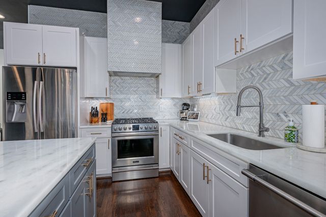 414B 37th Ave, N, Nashville, TN 37209