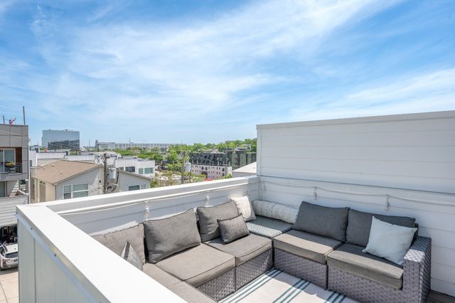 414B 37th Ave, N, Nashville, TN 37209