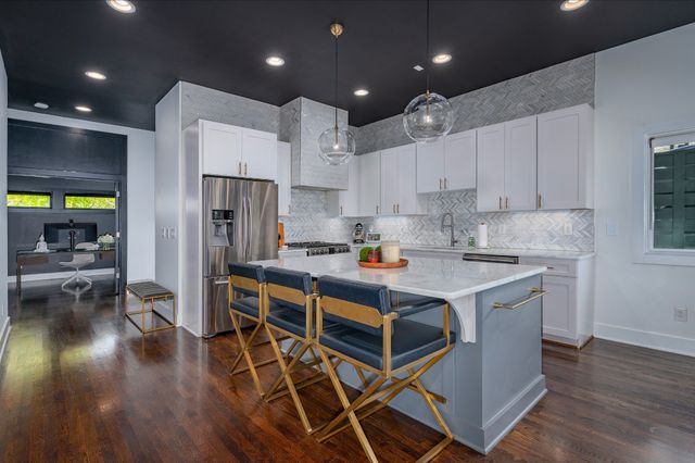 414B 37th Ave, N, Nashville, TN 37209