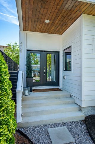 414B 37th Ave, N, Nashville, TN 37209
