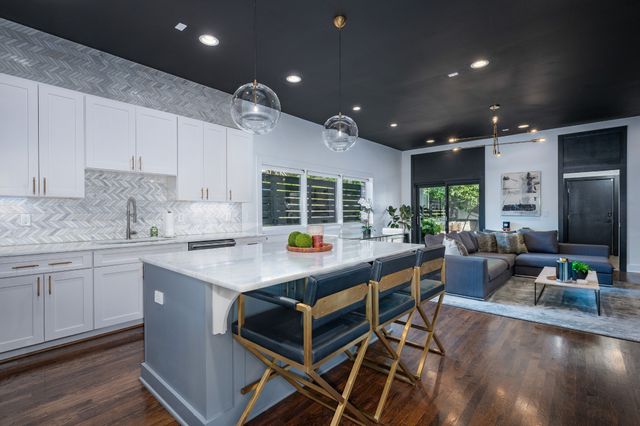 414B 37th Ave, N, Nashville, TN 37209