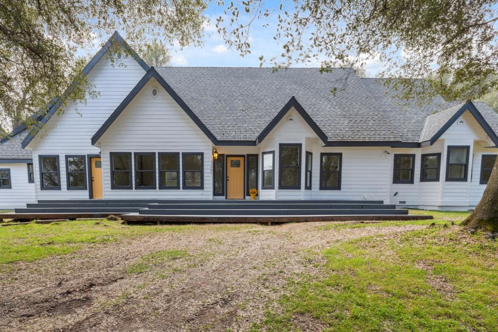 47684 Willow Pond Way, Coarsegold, CA 93614