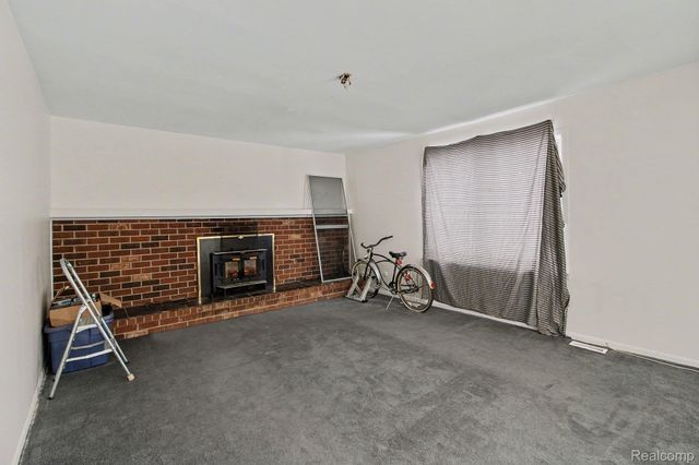 22162 Provincial Street, Woodhaven, MI 48183