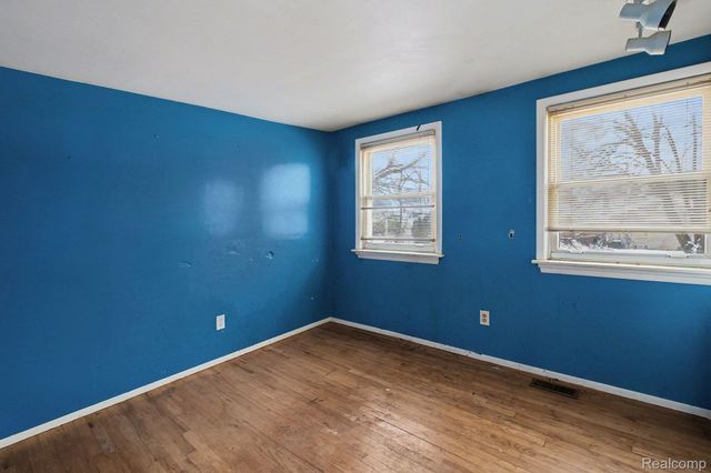 22162 Provincial Street, Woodhaven, MI 48183