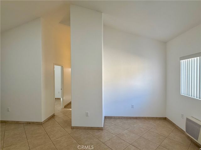 6917 Woodman Avenue 7, Van Nuys, CA 91405