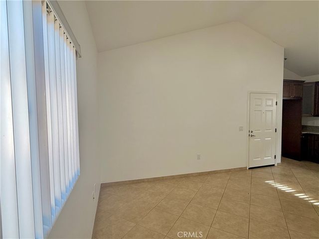 6917 Woodman Avenue 7, Van Nuys, CA 91405