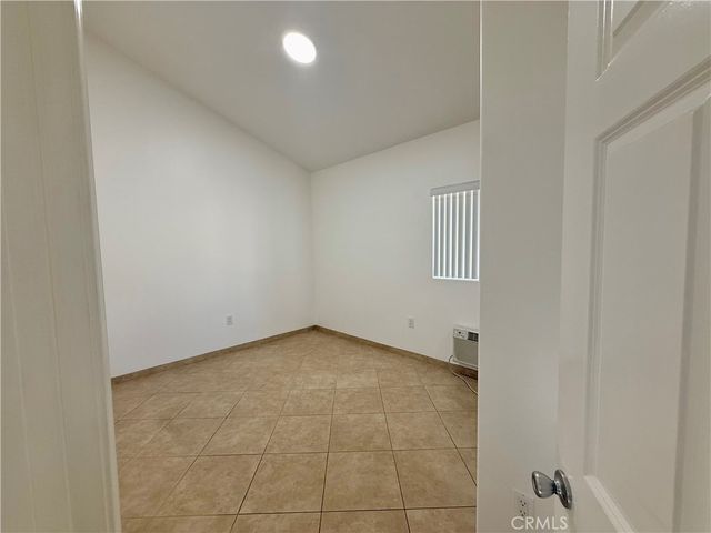 6917 Woodman Avenue 7, Van Nuys, CA 91405