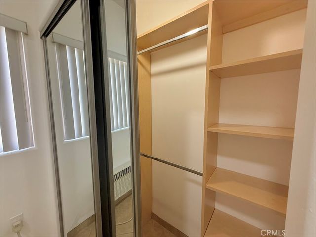 6917 Woodman Avenue 7, Van Nuys, CA 91405