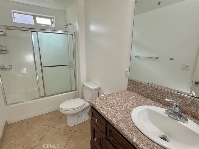 6917 Woodman Avenue 7, Van Nuys, CA 91405