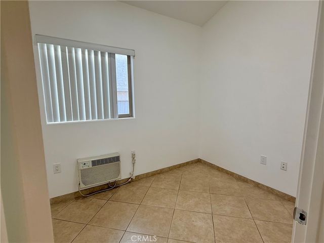 6917 Woodman Avenue 7, Van Nuys, CA 91405