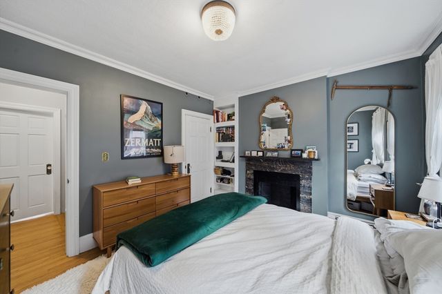 2 Lyndeboro Pl, Boston, MA 02116