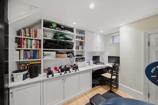 2 Lyndeboro Pl, Boston, MA 02116