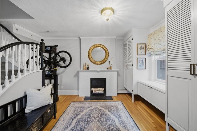 2 Lyndeboro Pl, Boston, MA 02116