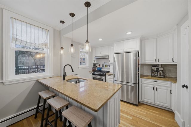 2 Lyndeboro Pl, Boston, MA 02116