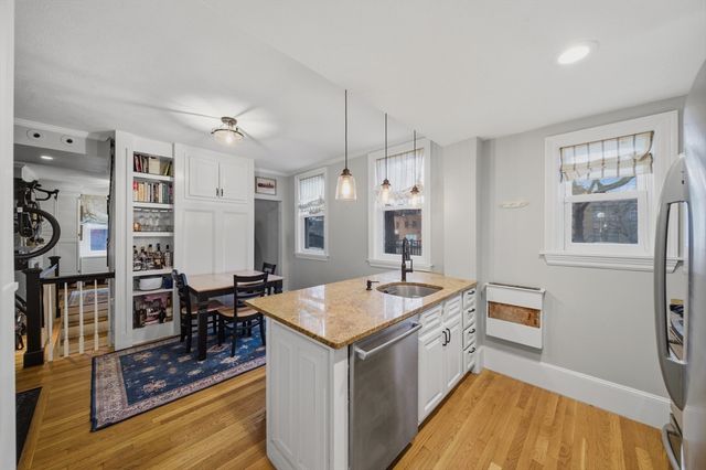 2 Lyndeboro Pl, Boston, MA 02116