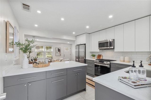 2280 1st Avenue NE, Atlanta, GA 30317