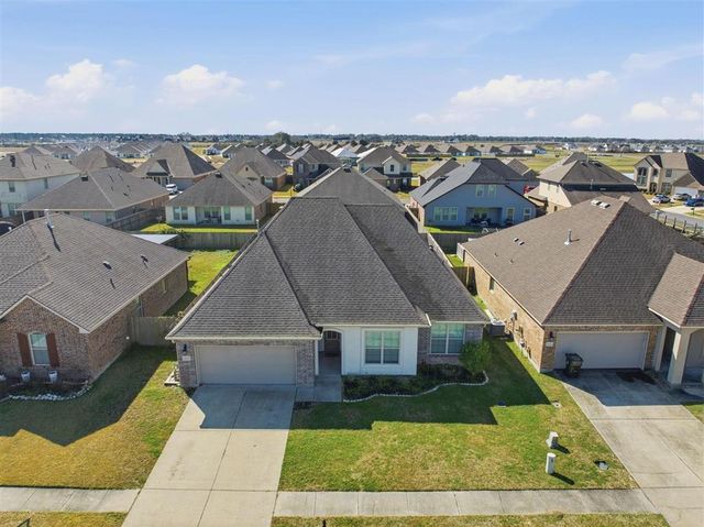 3136 Crest Lane, Lake Charles, LA 70607