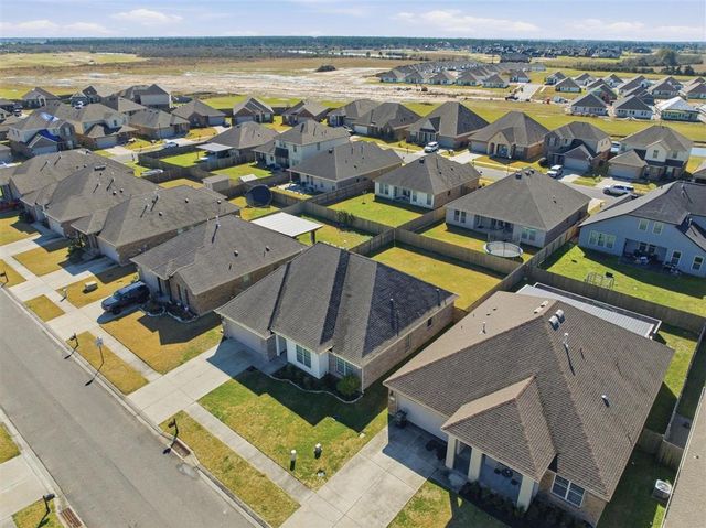 3136 Crest Lane, Lake Charles, LA 70607