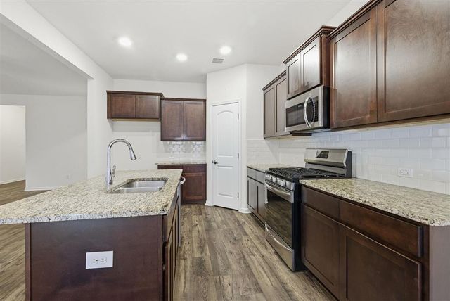 3136 Crest Lane, Lake Charles, LA 70607