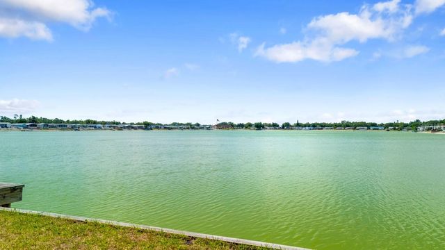 8536 FANTASIA PARK WAY, Riverview, FL 33578