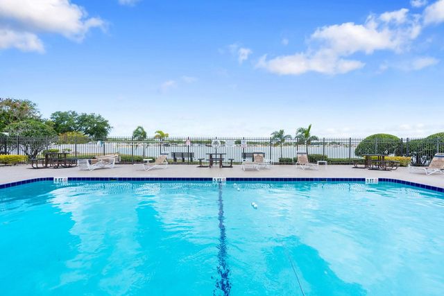 8536 FANTASIA PARK WAY, Riverview, FL 33578