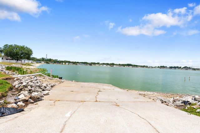 8536 FANTASIA PARK WAY, Riverview, FL 33578
