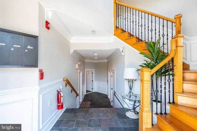 4557 MANAYUNK AVE, Philadelphia, PA 19128