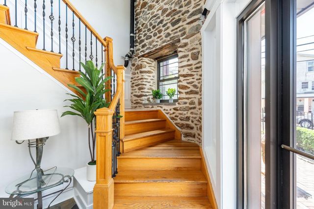 4557 MANAYUNK AVE, Philadelphia, PA 19128