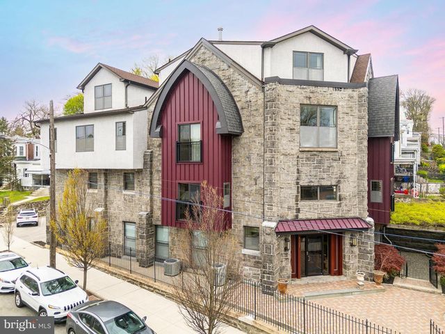 4557 MANAYUNK AVE, Philadelphia, PA 19128