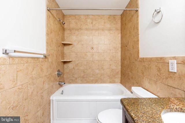 4557 MANAYUNK AVE, Philadelphia, PA 19128