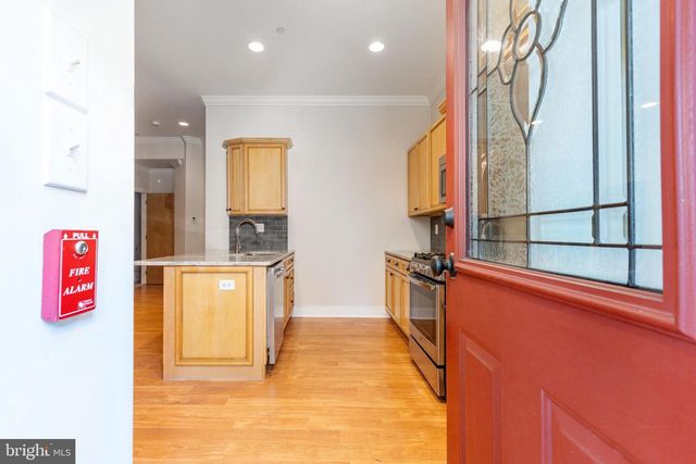 4557 MANAYUNK AVE, Philadelphia, PA 19128