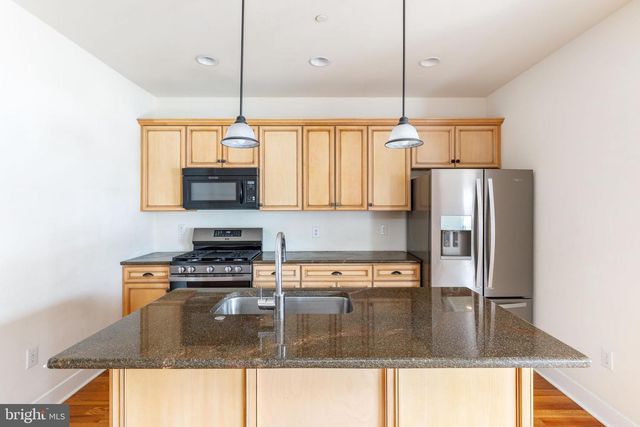 4557 MANAYUNK AVE, Philadelphia, PA 19128